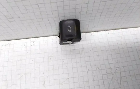 Opel Vectra B Windscreen/window heater switch 90457319