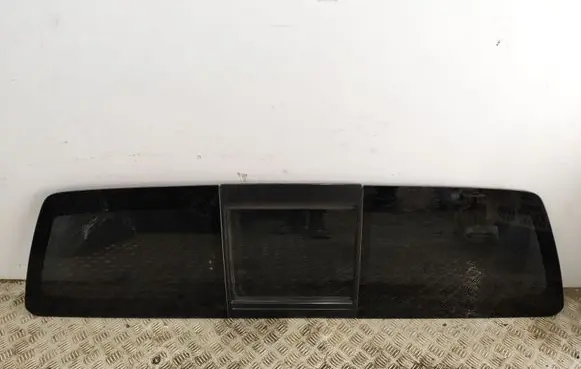 Nissan Titan Rear windscreen/windshield window AS3 M2L5