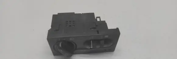 Volkswagen Golf III Light switch 1H6941531N