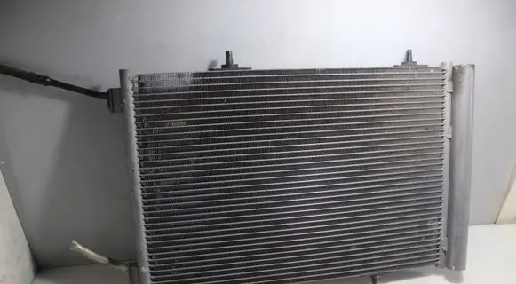 A/C cooling radiator (condenser)