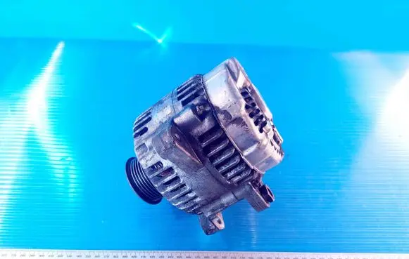 Toyota Avensis T220 Generator/alternator