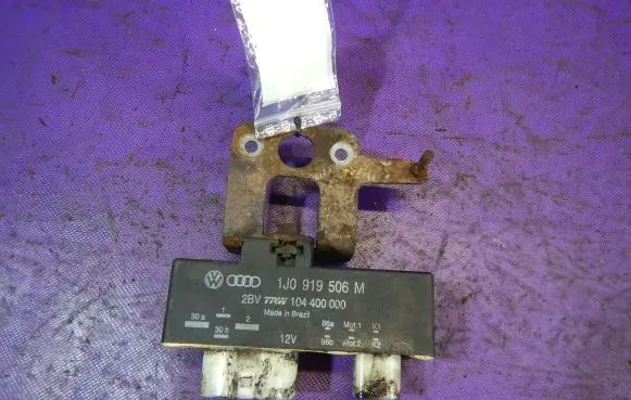 Seat Cordoba (6L) Fan control module 1J0919506M
