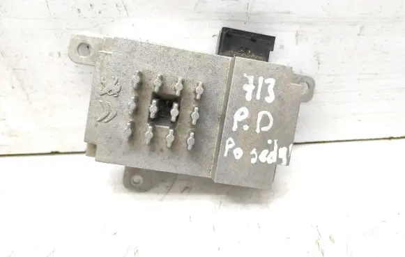 Peugeot Traveller Sound amplifier 9815470180 GM6058ZC