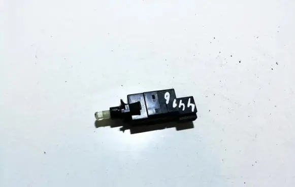 Mercedes-Benz A W168 Brake pedal sensor switch 0015452009