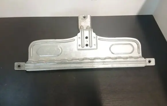 Volvo XC90 Battery bracket 8697005 SWED5N