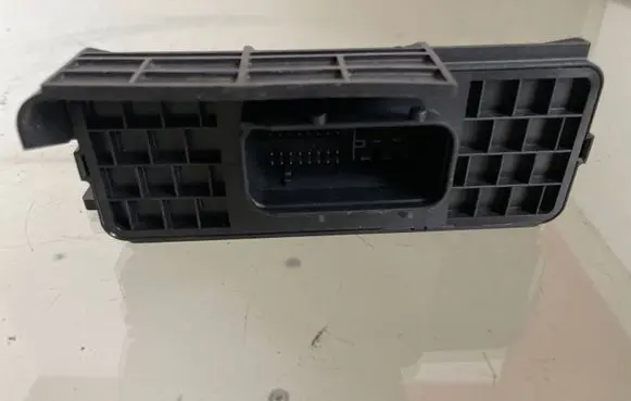 Audi A6 S6 C6 4F Battery control module 4F0907280 4F0910280 F005S00099