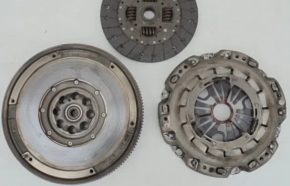 Mercedes-Benz C W203 Dual mass flywheel 5958468