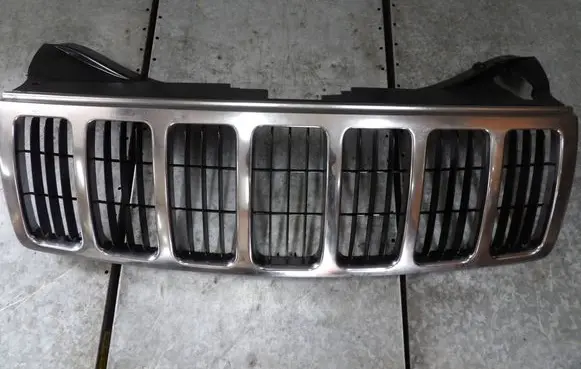 Jeep Grand Cherokee (WK) Front grill 