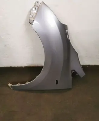 Toyota Verso Fender
