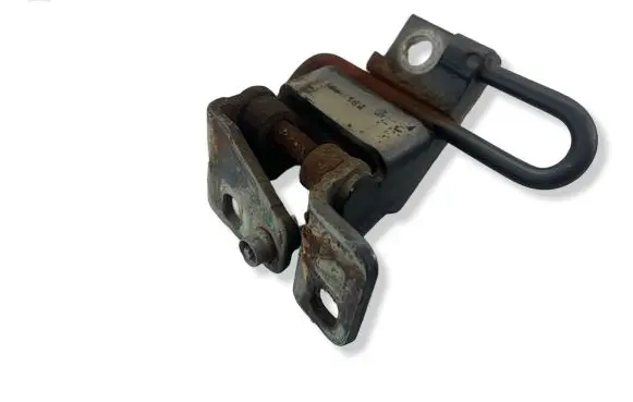 Volkswagen Jetta V Front door upper hinge 1K0831411