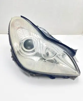 Mercedes-Benz CLS C219 Headlight/headlamp 159678 15967801 15967800