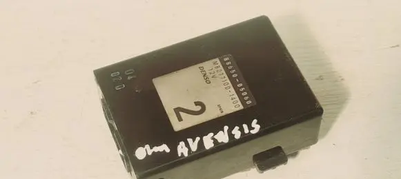 Toyota Avensis T220 Other control units/modules 8865005060 MB2771001400