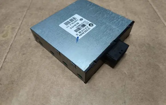 Mini Cooper Countryman R60 Voltage converter/converter module 9127088 9253208