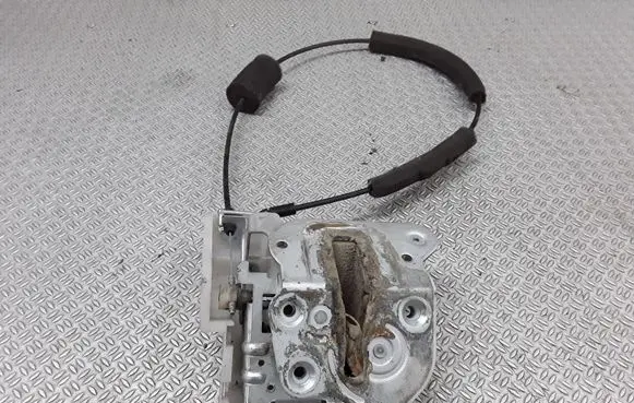Mazda 5 Sliding door lock 