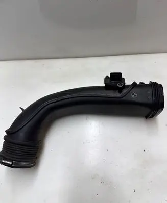 BMW 5 F10 F11 Turbo air intake inlet pipe/hose 7810770