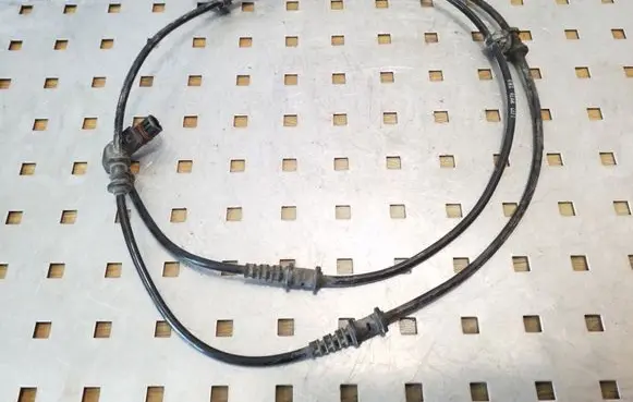 Chrysler 300 - 300C ABS rear brake sensor 04779247AC