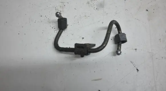 Citroen C4 I Fuel injector supply line/pipe 