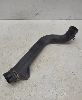 Volkswagen PASSAT B4 Intercooler hose/pipe 3A0145955G