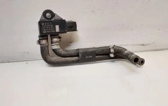 Citroen C4 Cactus Exhaust gas pressure sensor 0281006300 9677816180