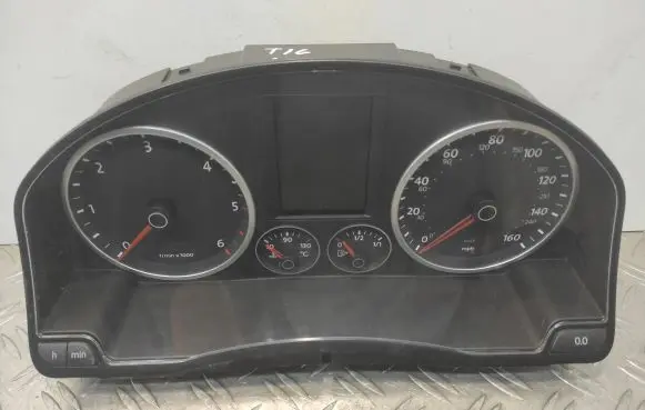 Volkswagen Tiguan Speedometer (instrument cluster) 5N0920970D V0004000 087010738
