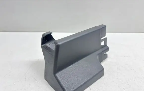 Toyota Verso Front passenger seat rail trim 721370F040