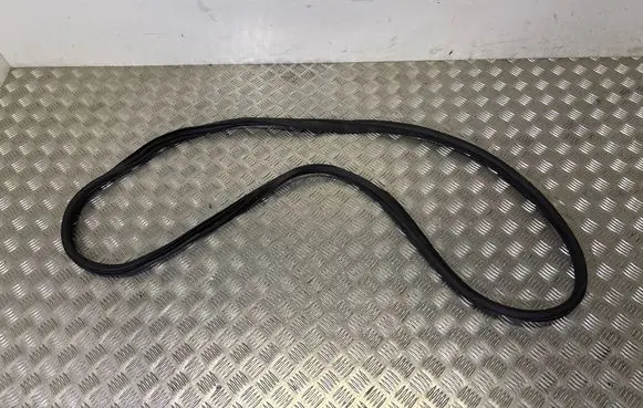 Mercedes-Benz C W205 Front door rubber seal A2056970051
