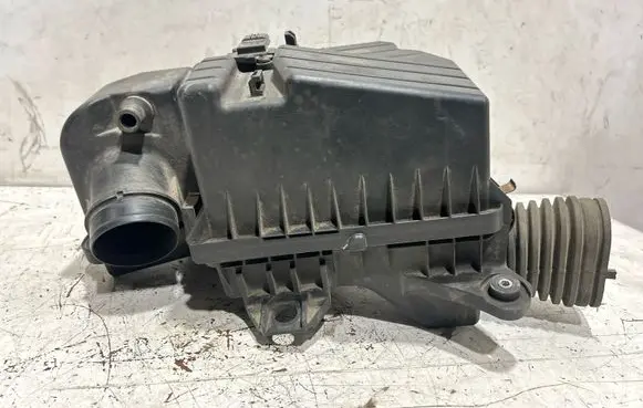 Honda FR-V Air filter box ACC31