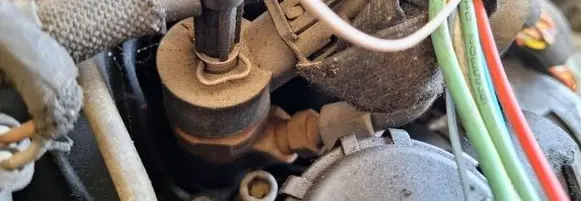 Fuel injector
