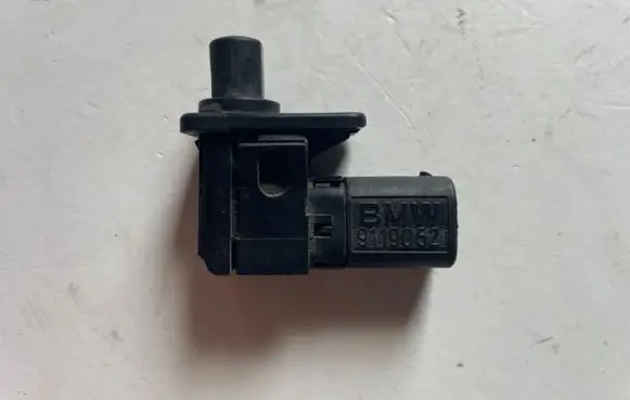 BMW 5 E60 E61 Bonnet alarm switch sensor 9119052