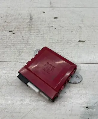 Lexus IS 220D-250-350 Wing mirror control module 8943053010
