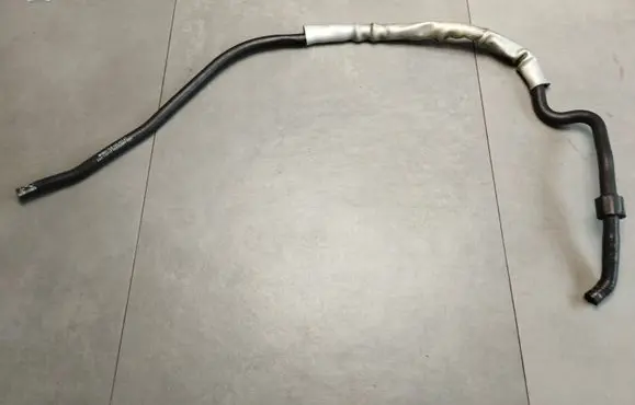 Audi Q7 4L Engine coolant pipe/hose 7L6122447AT 116117H