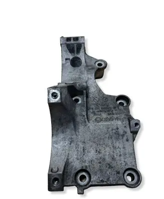 Volkswagen PASSAT B6 Generator/alternator bracket 038903143AF