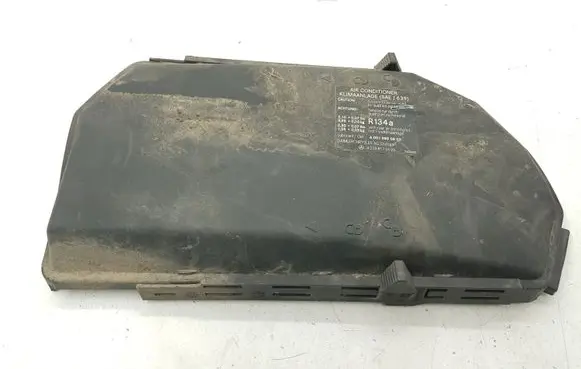 Mercedes-Benz S W220 Fuse box cover 2205400182 08512150