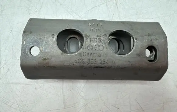 Audi RS6 C7 Other trunk/boot trim element 4G9863254A