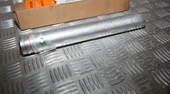 Mercedes-Benz Sprinter W906 Air conditioning (A/C) air dryer 00033298