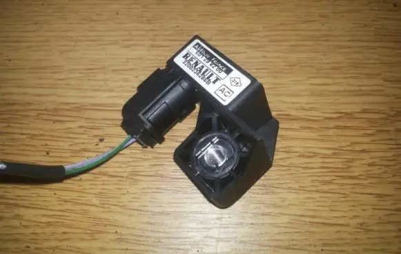 Renault Megane II Airbag deployment crash/impact sensor 601298200 8200236286b