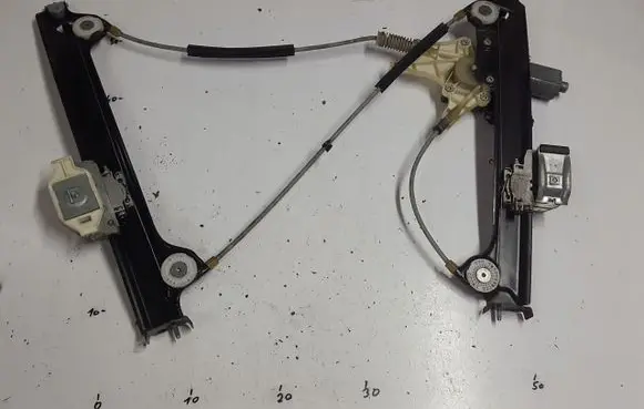 Opel Adam Rear door window regulator with motor