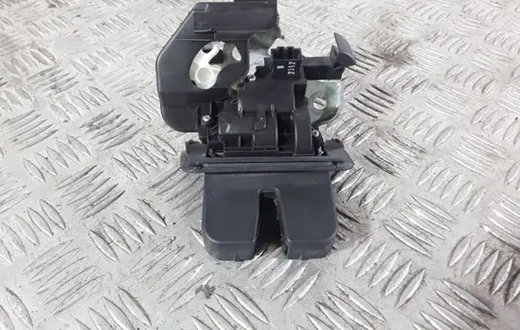 Audi A6 S6 C7 4G Loading door lock 4G9827520
