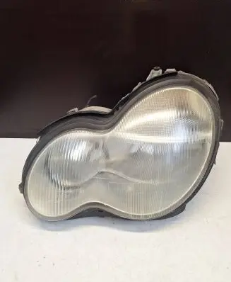 Mercedes-Benz C W203 Headlight/headlamp A2038200161 0301166201