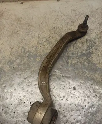 Volkswagen PASSAT B5.5 Front control arm