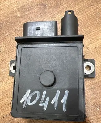 BMW 7 E65 E66 Glow plug pre-heat relay E2110022360