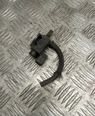 Toyota Avensis T250 Turbo solenoid valve 258600R010