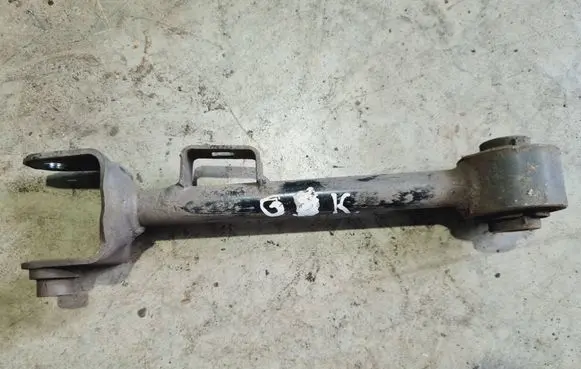 Honda CR-V Rear suspension control arm 