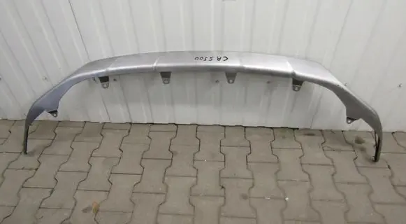 Front bumper lip