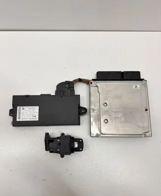 BMW 5 E60 E61 Engine ECU kit and lock set 0281015130 170087988 7811151