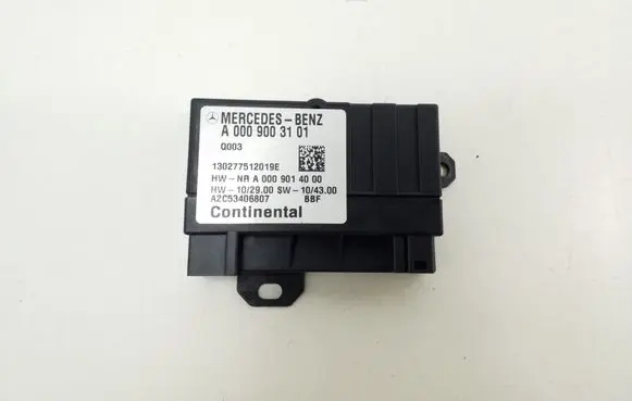 Mercedes-Benz CLS C218 X218 Fuel injection pump control unit/module A0009003101