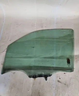 Nissan Pathfinder R51 Front door window glass four-door 43R000016