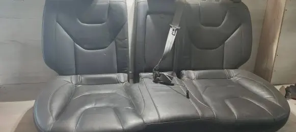 Ford Mondeo MK V Second row seats 