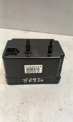Mercedes-Benz E W212 Central locking vacuum pump A0008003348 0008003348