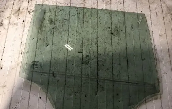 Fiat Stilo Rear door window glass